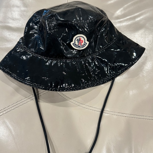 Moncler bucket hat - Picture 3 of 4
